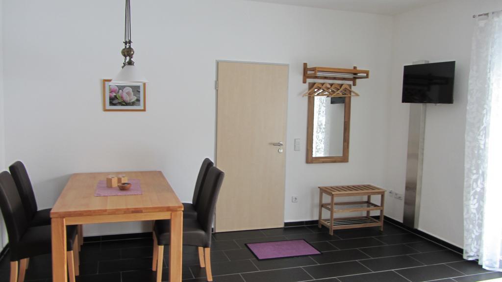Ferienwohnung Am Alten Forsthaus Neuenbau Exterior foto